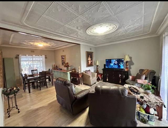 5 BEDROOM HOUSE FOR SALE IN DUNNOTTAR